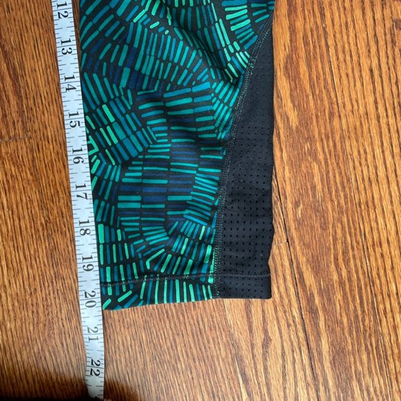 NWOT Nike Pro Hypercool Tidal Training Leggings XS Geo Abstract Design - Picture 6 of 7